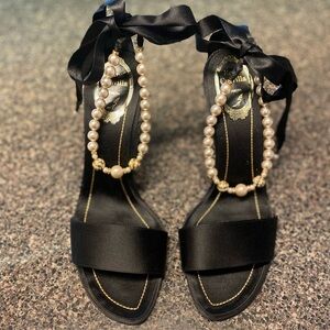 “RENE CAOVILLA” Pearl Anklet Bow Tie Heels